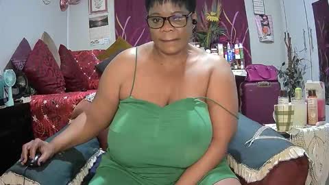 Snapshot of itumeleng74 chatting on October 2025 05:36:02 PM itumeleng74 online show from October 2025 05:36:02 PM