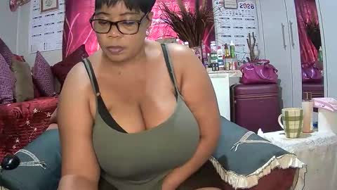 itumeleng74 online show from February 2026 03:20:01 PM