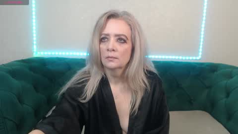 ivanacharm online show from February 2025 04:25:02 AM