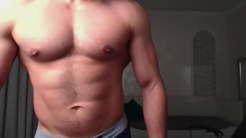 IvanHydee online show from October 2025 04:48:01 AM