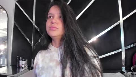 ivannaa18 online show from November 2025 03:42:02 AM