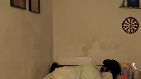 Ivano online show from February 2025 10:34:01 AM