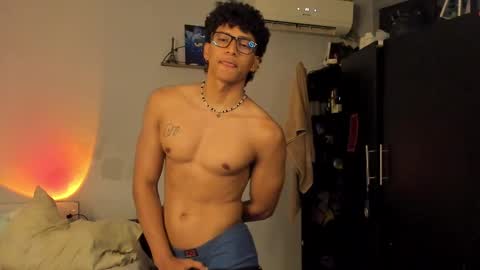 Ivano online show from February 2025 04:30:02 PM