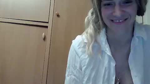 ivetta911 online show from November 2025 02:28:02 PM