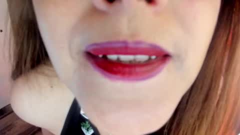 IVETTE online show from December 2025 11:36:02 AM