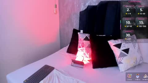 Ivi jones online show from April 2026 08:33:01 PM