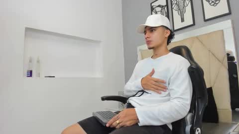 Ivo Beischel online show from October 2025 04:55:01 AM