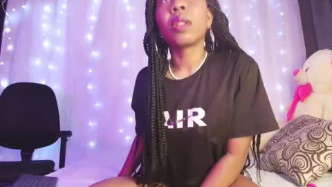 Snapshot of ivonjoness chatting on March 2025 03:34:01 AM Ivon Miss Jones online show from March 2025 03:34:01 AM