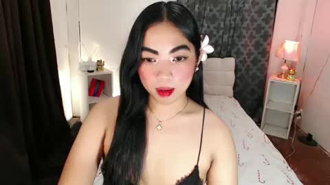 ivory_delight online show from April 2026 05:35:01 PM