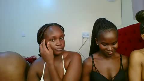 Snapshot of ivory_mae chatting on July 2026 04:25:01 AM ivory_mae online show from July 2026 04:25:01 AM
