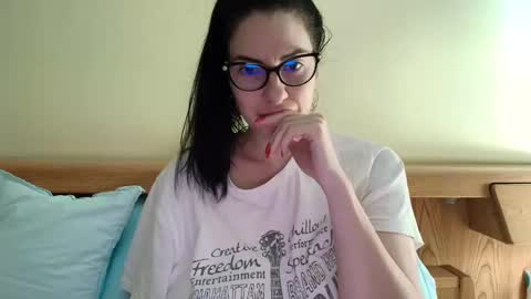 Ivory online show from January 2025 07:23:02 PM