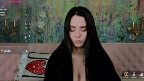 ivorywood_ online show from April 2026 05:56:01 PM