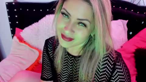 Diana Rojas  online show from February 2025 05:13:02 PM