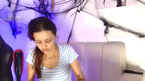 ivy_and_joseph online show from October 2025 08:37:02 PM