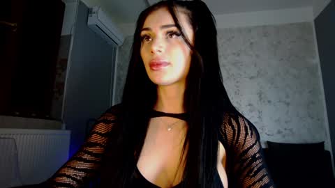 Snapshot of ivy_bellee chatting on January 2025 05:45:02 AM Ivy bellee online show from January 2025 05:45:02 AM