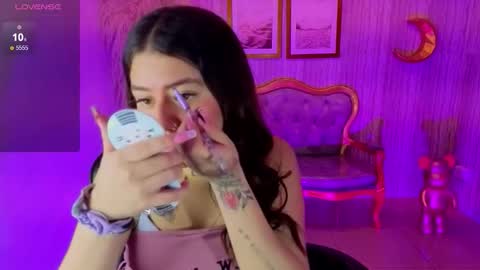 Ivy  online show from October 2025 08:50:02 PM