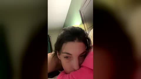 Snapshot of ivy_rose90 chatting on March 2026 05:24:01 AM ivy_rose90 online show from March 2026 05:24:01 AM