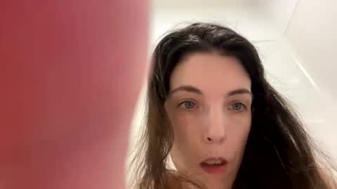 Snapshot of ivy_rose90 chatting on May 2026 02:05:02 AM ivy_rose90 online show from May 2026 02:05:02 AM