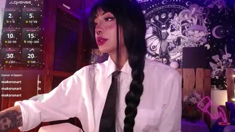 Ivy bank   online show from November 2025 07:46:02 PM