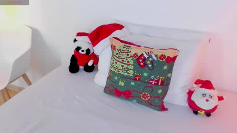 Ivy  online show from December 2025 11:18:01 AM