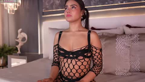 ivyellis online show from March 2026 11:58:01 AM