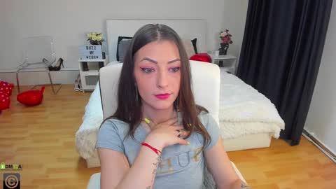 IvyFox online show from March 2025 11:48:01 AM