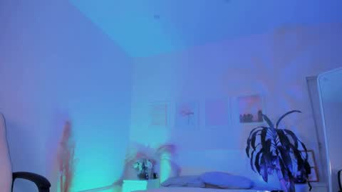 IVY - Follow me 3 online show from January 2025 07:25:02 AM