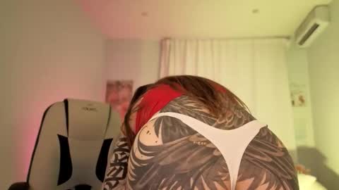 IVY - Follow me 3 online show from September 2025 07:31:01 AM