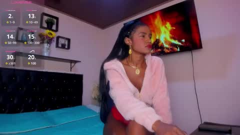 Snapshot of ivyjackson2 chatting on January 2025 02:11:02 AM Adriana Independent Model online show from January 2025 02:11:02 AM