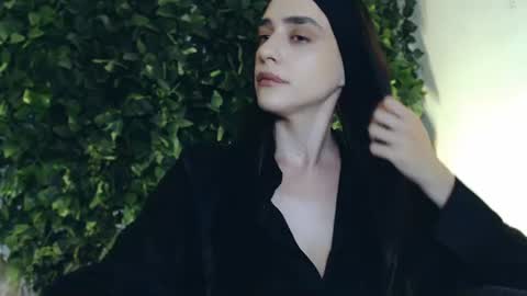 Miss Ivy online show from July 2026 08:40:02 PM