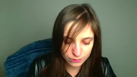 Ivy online show from April 2026 12:14:01 PM