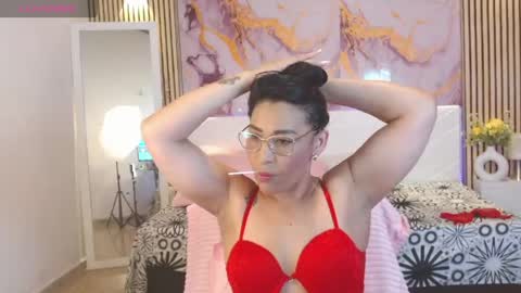 Snapshot of ivyshine7 chatting on June 2026 08:04:01 PM ivyshine7 online show from June 2026 08:04:01 PM