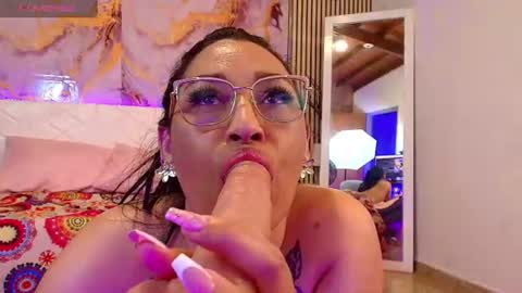 Snapshot of ivyshine7 chatting on June 2026 10:36:02 PM ivyshine7 online show from June 2026 10:36:02 PM