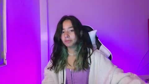 Ivy  online show from February 2026 06:22:01 AM