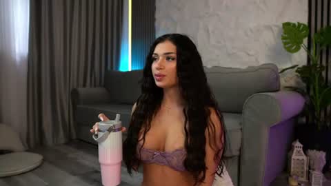 Ivy Belle online show from July 2026 05:22:01 AM