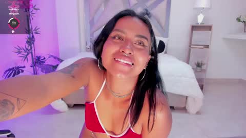 Snapshot of ivyy_moon chatting on March 2025 06:43:01 AM ivyy_moon online show from March 2025 06:43:01 AM