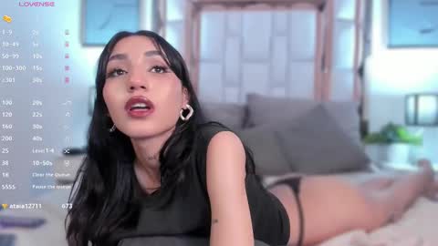 Ivy Pierce  online show from January 2025 02:35:02 PM