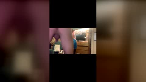 iwhitesmurf online show from April 2026 02:03:01 AM