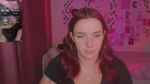 Snapshot of iwi_wi_wi chatting on October 2025 03:53:01 PM Daisy online show from October 2025 03:53:01 PM