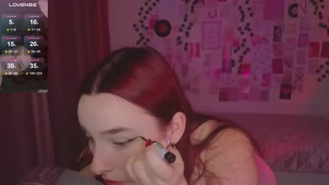 Snapshot of iwi_wi_wi chatting on October 2025 06:50:02 PM Daisy online show from October 2025 06:50:02 PM