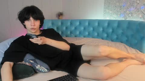 Snapshot of iwillfall_ chatting on December 2024 10:08:02 PM Maxim online show from December 2024 10:08:02 PM