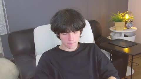 Snapshot of iwillfall_ chatting on December 2024 10:23:01 PM Maxim online show from December 2024 10:23:01 PM