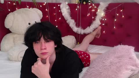 Snapshot of iwillfall_ chatting on January 2025 01:11:01 AM Maxim online show from January 2025 01:11:01 AM