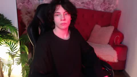 Snapshot of iwillfall_ chatting on March 2025 01:01:01 AM Maxim online show from March 2025 01:01:01 AM