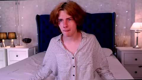 Snapshot of iwillfall_ chatting on September 2025 10:20:01 PM Maxim online show from September 2025 10:20:01 PM