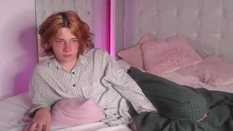 Snapshot of iwillfall_ chatting on September 2025 09:53:01 PM Maxim online show from September 2025 09:53:01 PM