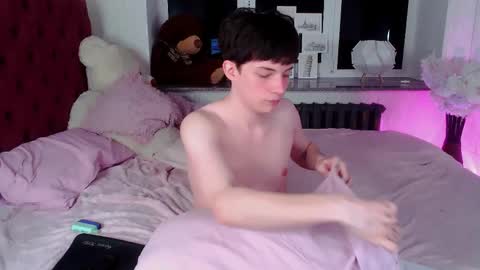 Maxim online show from March 2026 04:51:02 AM