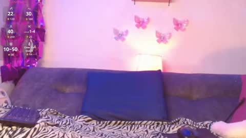 izan online show from December 2025 08:47:02 PM