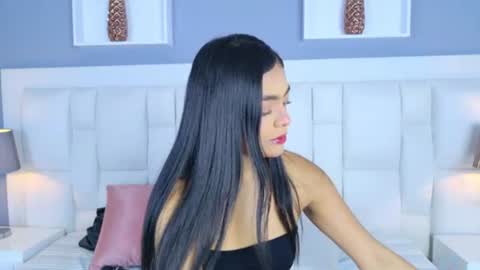 Izan Thorne online show from June 2026 08:02:01 PM