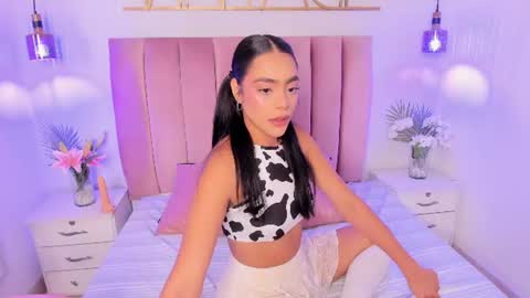 Izan Thorne online show from June 2026 08:06:01 PM